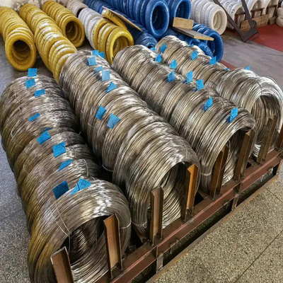 304 grado 316 grado 1.4301 1.4307 grado Ss bobina di filo 1 mm 2 mm 3 mm 4 mm 5 mm spessore