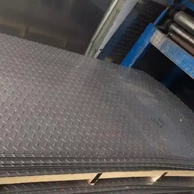 304 lamiere in acciaio inossidabile in rilievo Piastre 1350 * 6000mm Dimensione 0,55mm 0,65mm Spessore laminato a freddo Piastre igieniche antiscivolo JIS