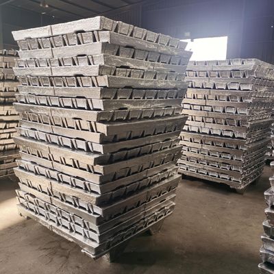 Alta resistenza al calore A7 Ingotti di alluminio Fabbrica di finiture Alta resistenza alla corrosione per applicazioni industriali