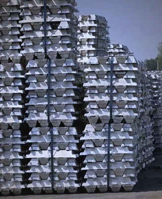 Tubo in alluminio A7 di media resistenza, finitura grezza, ideale per le esigenze del cliente